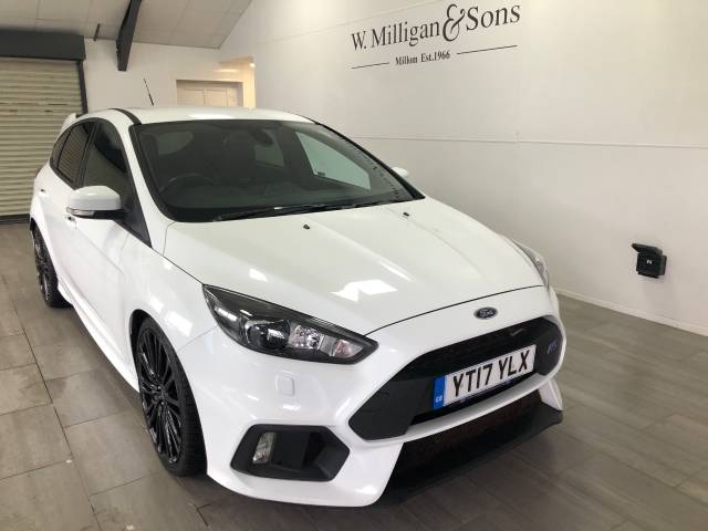 Ford Focus RS 2.3 EcoBoost 5dr Hatchback Petrol White