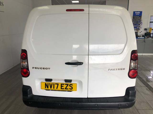 2017 Peugeot Partner 750 SE 1.6 BlueHDi 100 Van