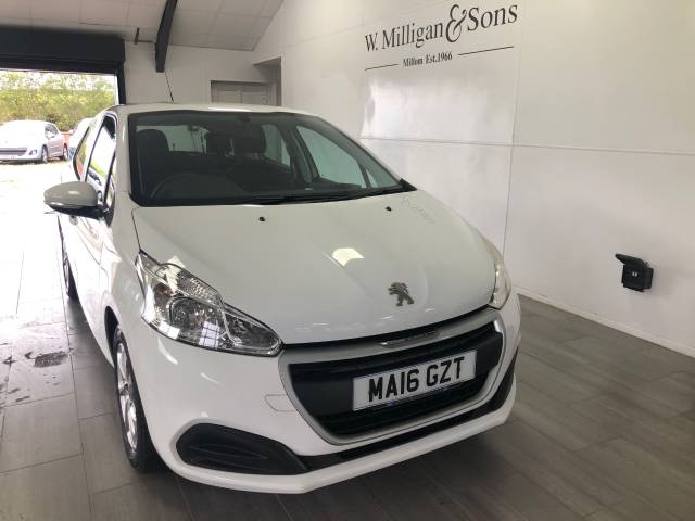 Peugeot 208 1.0 PureTech Access A/C 5dr Hatchback Petrol White